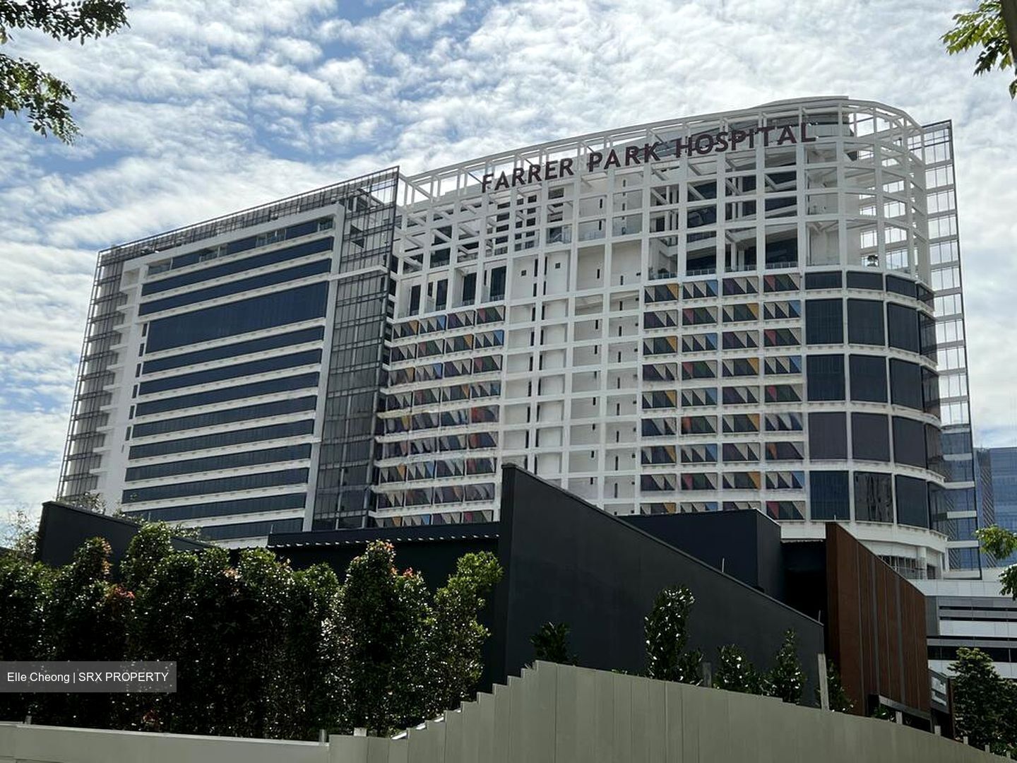 Connexion (D8), Retail #454325791